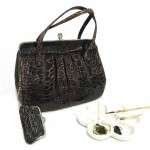 <p>※※※こちらは以前のブログに掲載していた内容です※※※ こんにちは。 プリマベーラ店　店長の井口です。 本日はカメちゃんバッグのお色のせをご紹介します。 こちらはお色のせの途中の写真です。 全体にお色はのっていますがまだ [...]</p>
